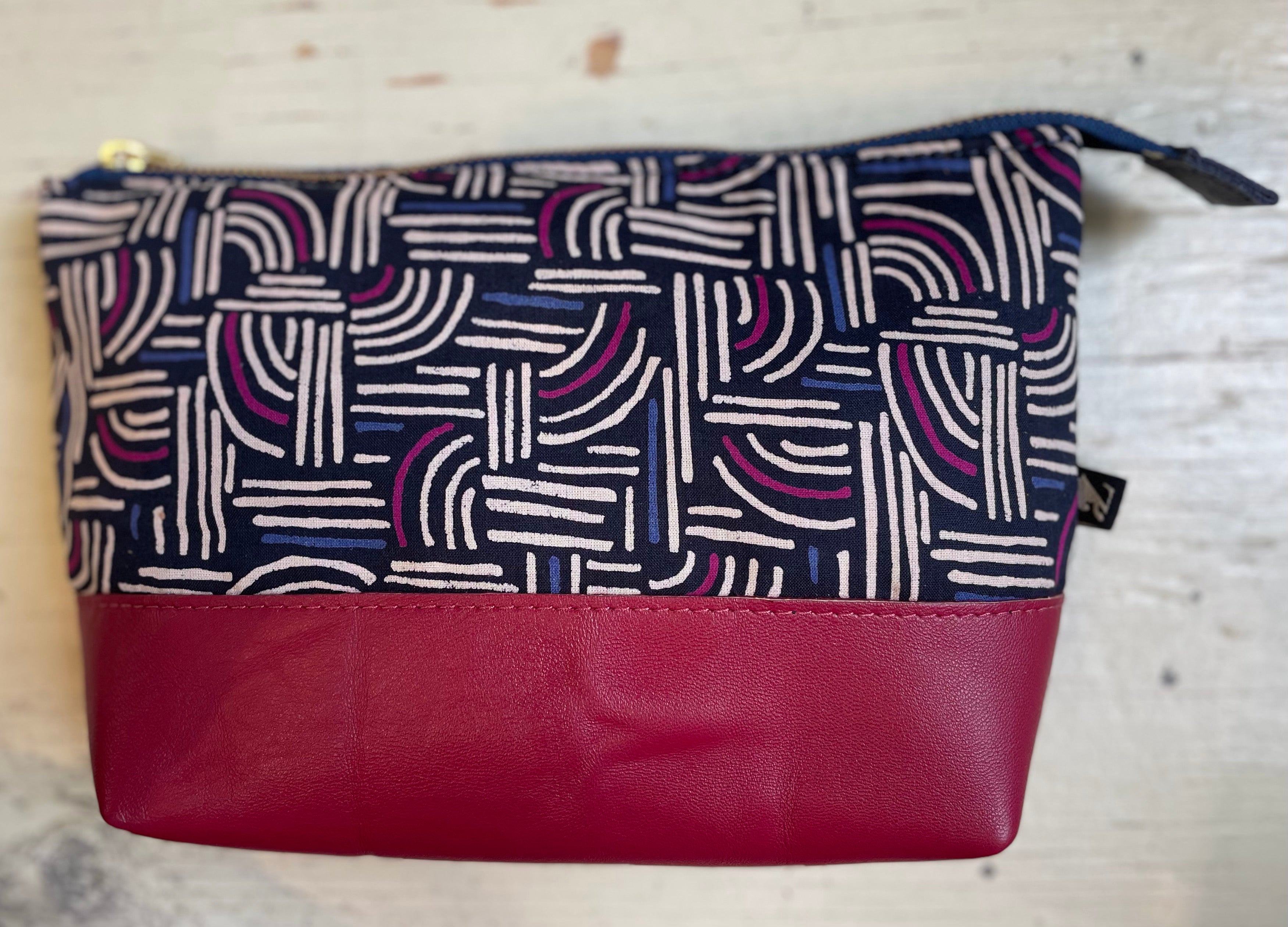 La Trousse - Retailles de tissu et cuir recyclé / Vannerie Nuit KAZAK