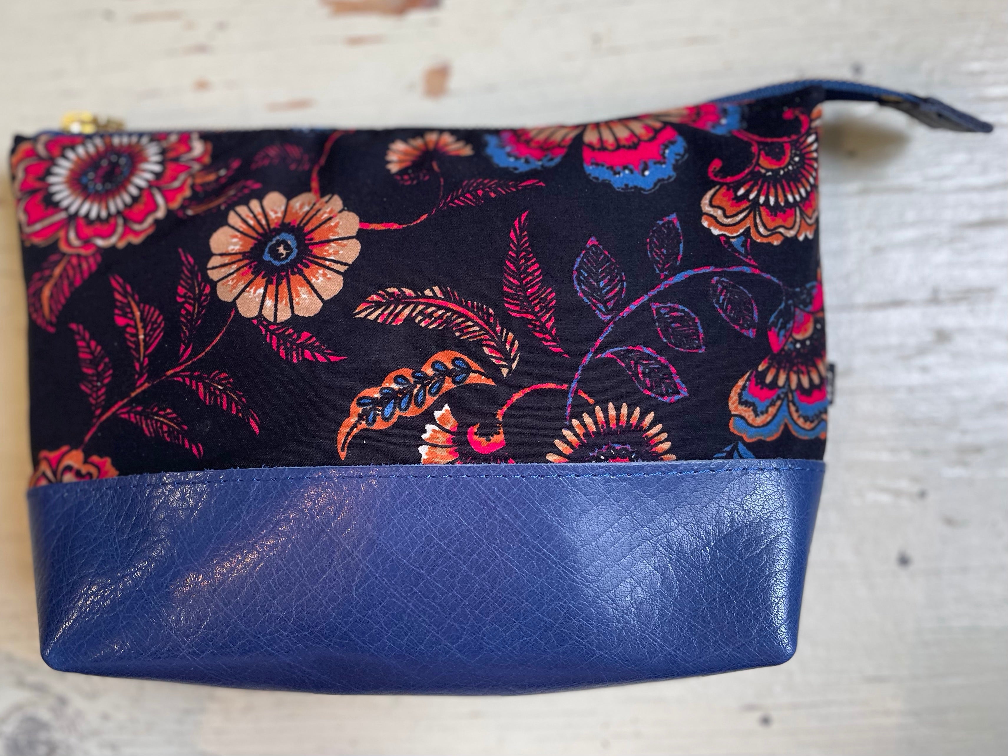 La Trousse - Retailles de tissu et cuir recyclé / Olga - KAZAK -