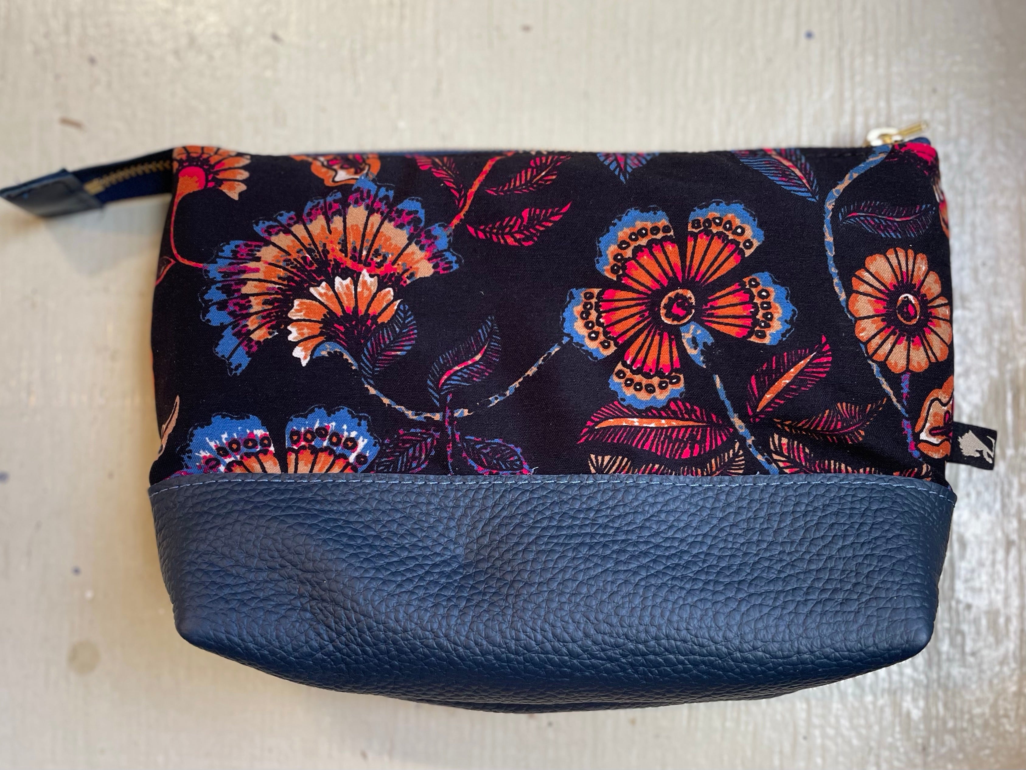 La Trousse - Retailles de tissu et cuir recyclé / Olga - KAZAK -