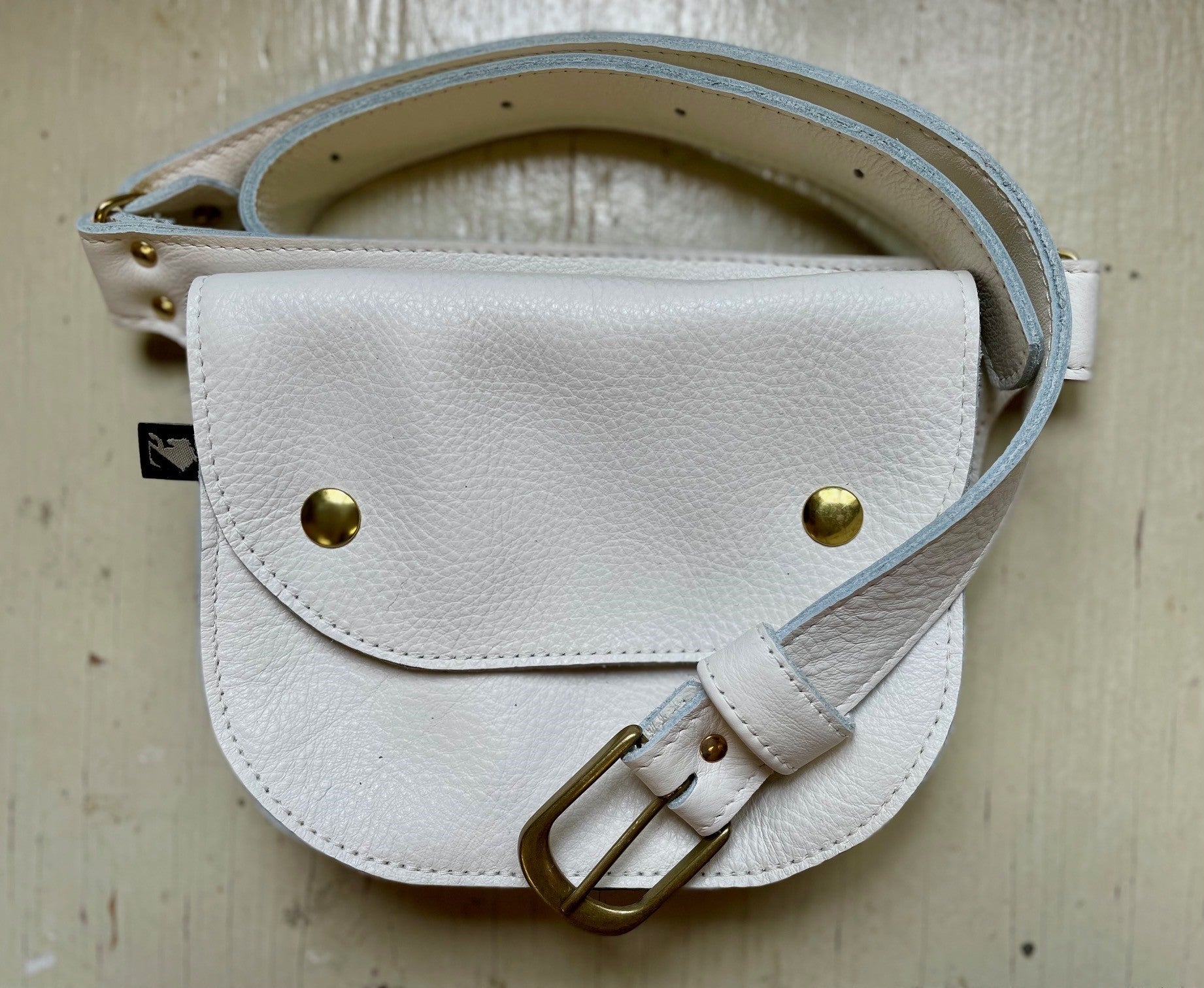 Ceinture pochette Amaru ivoire ou crème en cuir recyclé