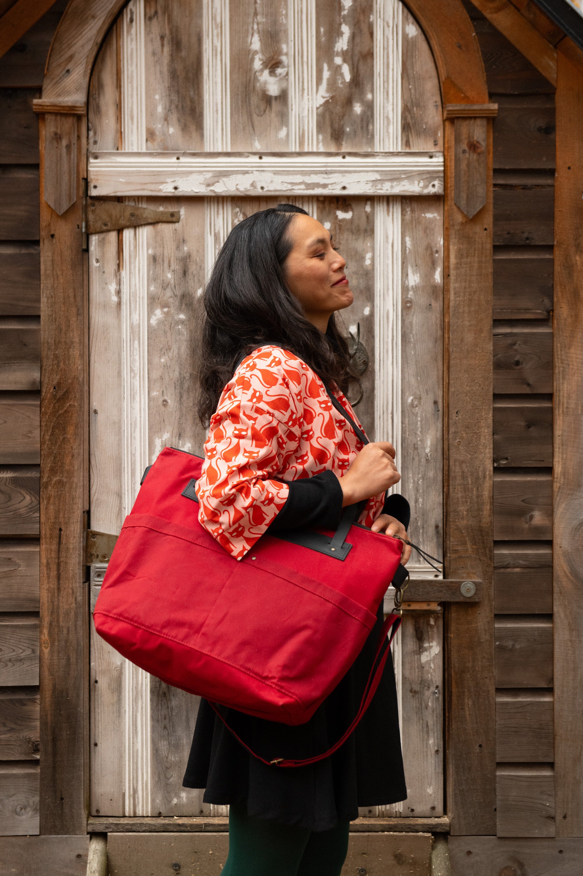 Grand tote bag Cavalcade - Canevas ciré Rouge - mélange cuir recyclé et tannage végétal