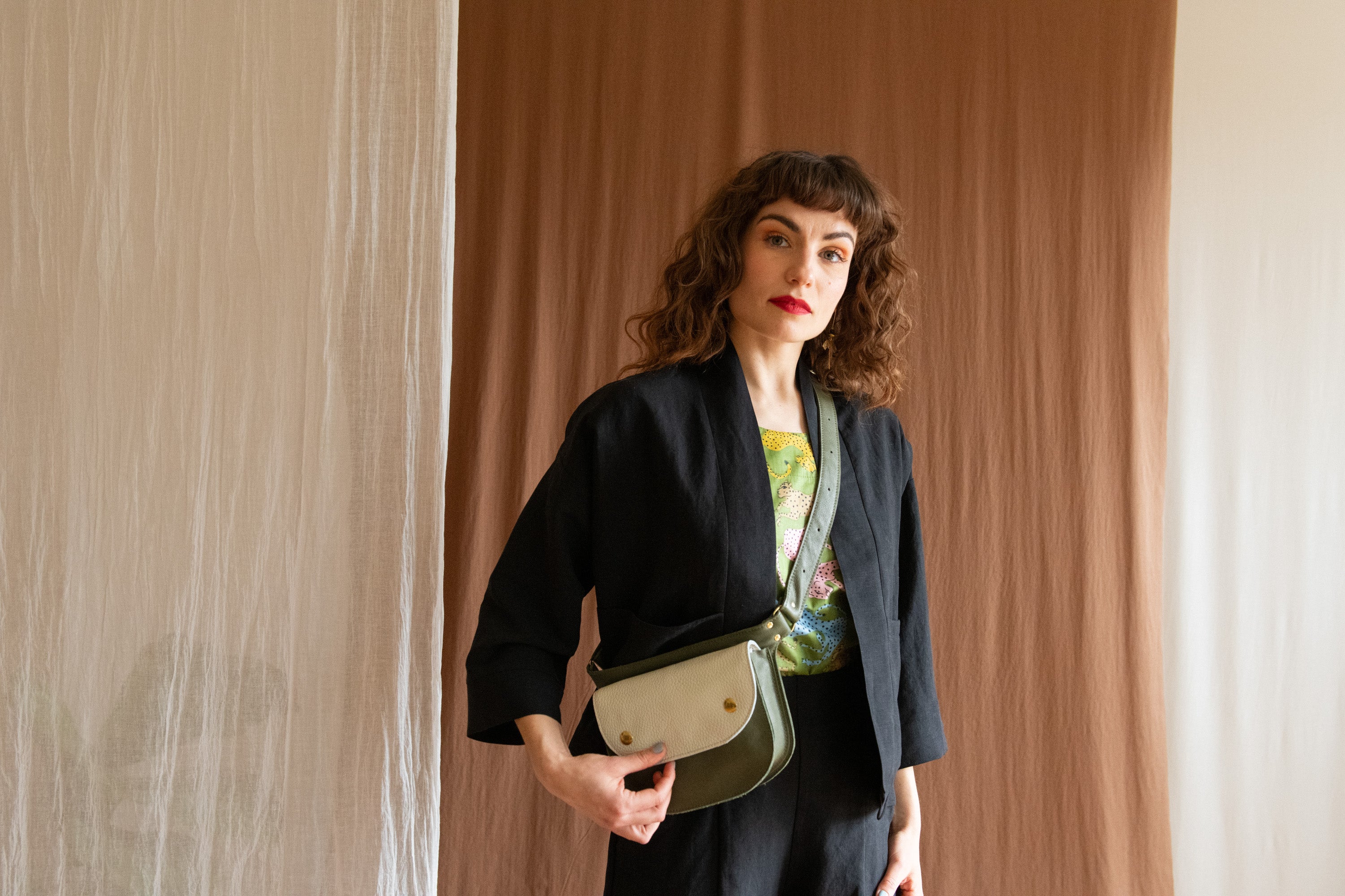 Ceinture pochette Amaru Crème & Olive en cuir recyclé -