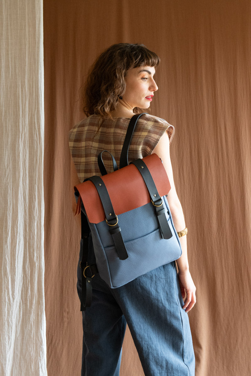 Sac à dos Stoneridge - Bleu lavande & Rouille - cuir tannage végétal -