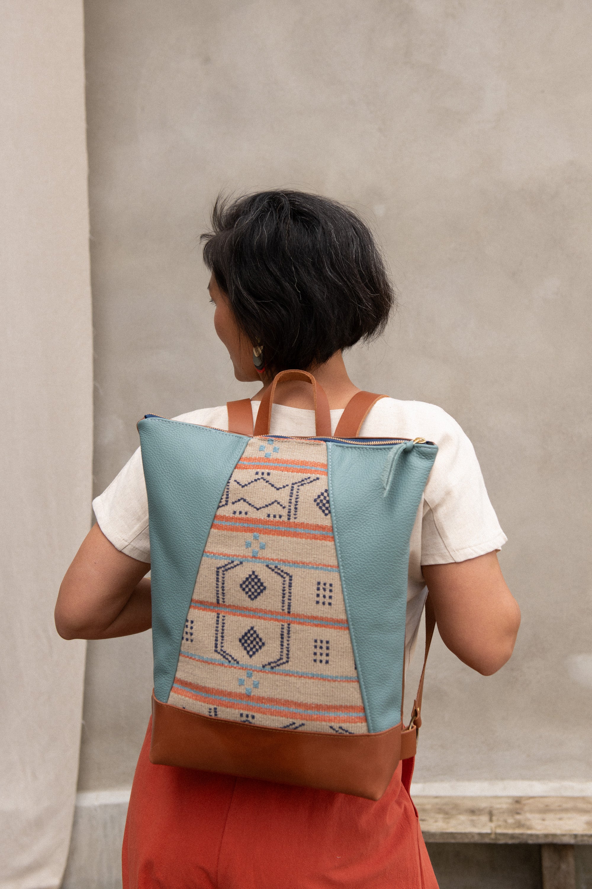 Sac à dos Hobart pour portable - Tissage Oran & Ciel - mélange cuir recyclé et tannage végétal