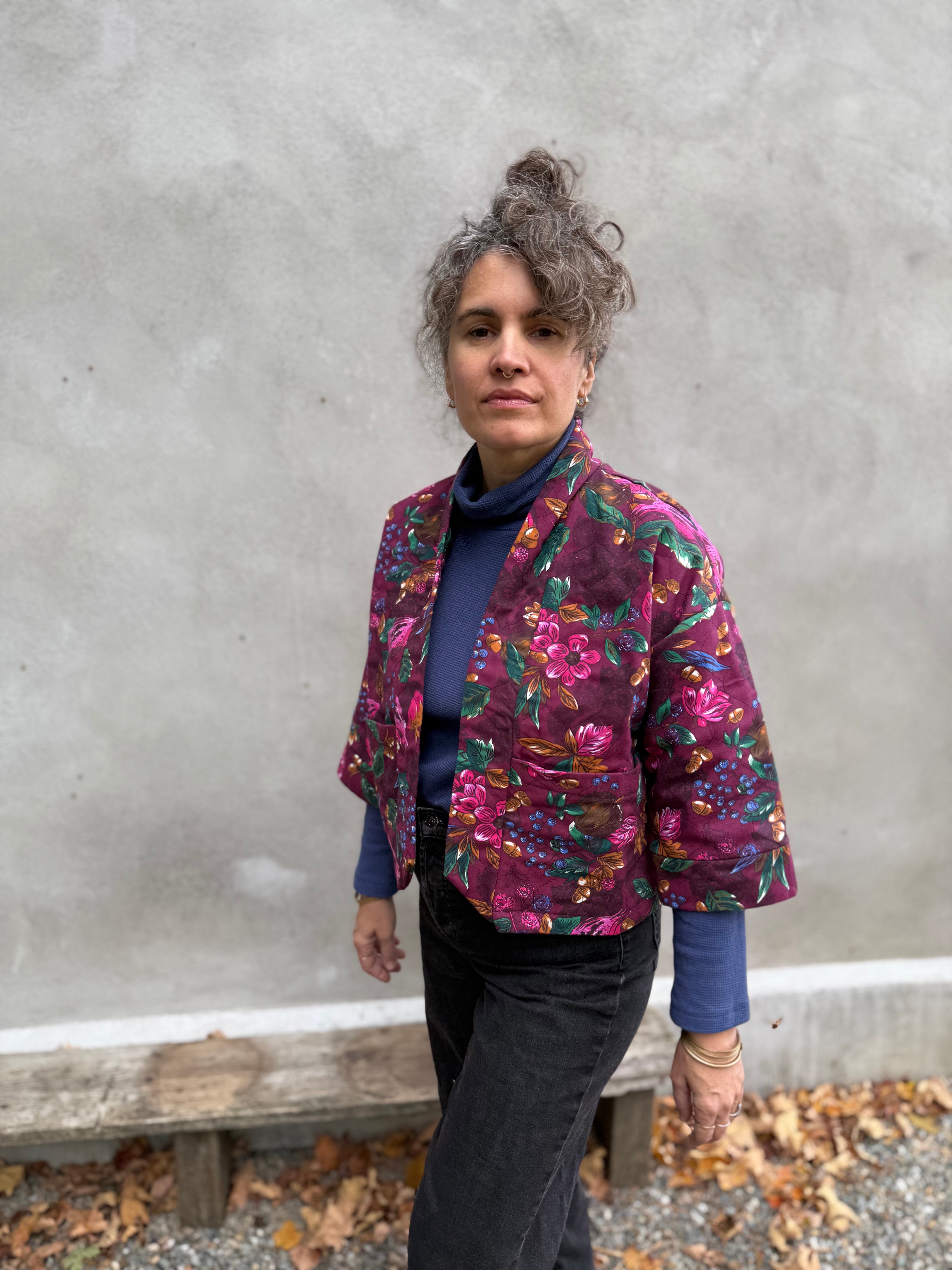 Veste Magnolia- Fleurs bordeaux -matelassée