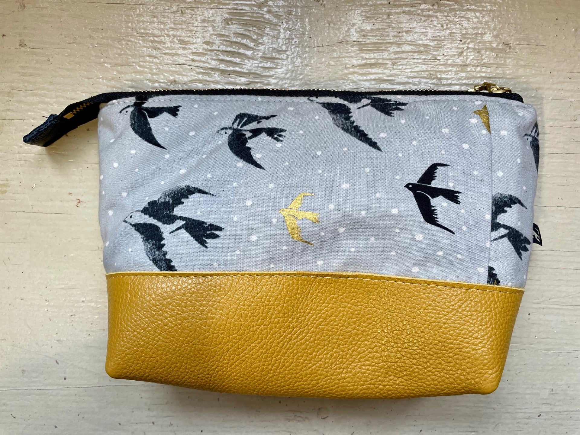 La Trousse - Retailles de tissu et cuir recyclé / Oiseaux - KAZAK