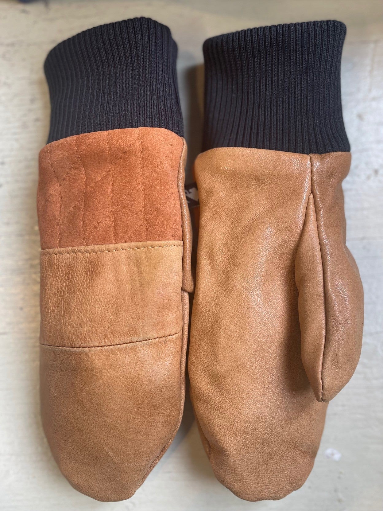 Mitaines Lhasa Quilt / cuir et suède recyclés - KAZAK -