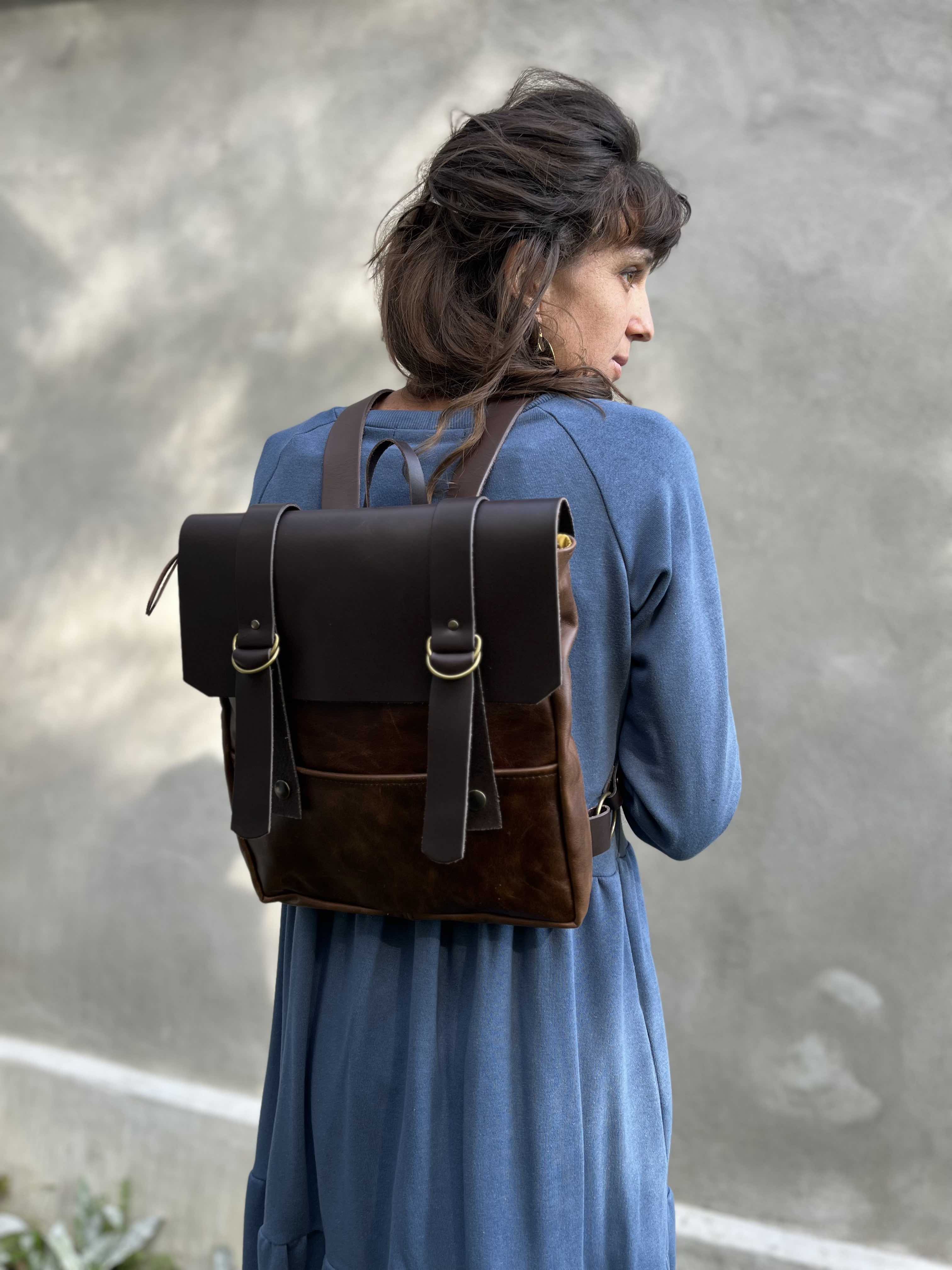 Petit sac à dos Vinh - Brun vintage - mélange cuir recyclé et tannage végétal - KAZAK -