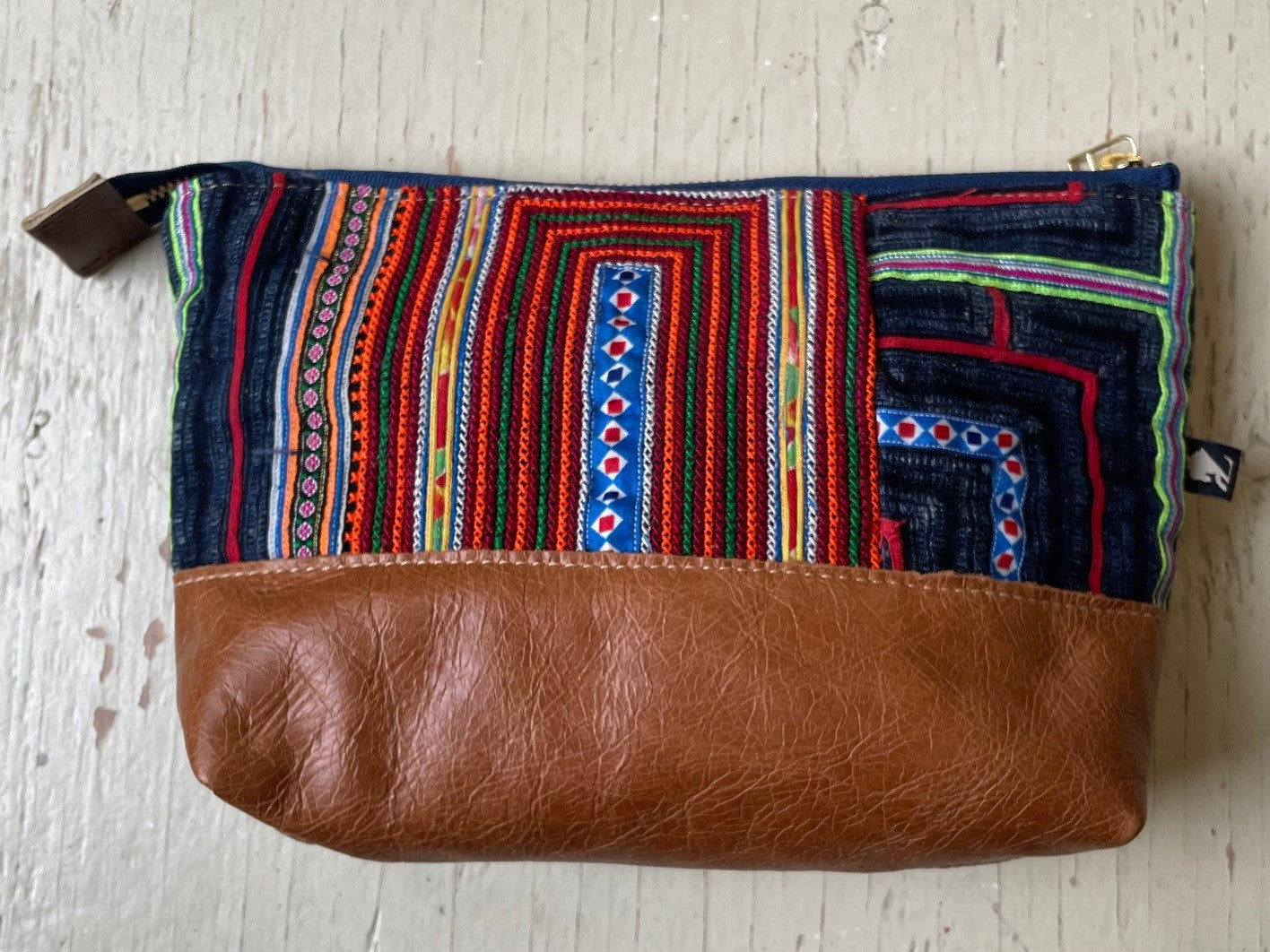 La Trousse - Retailles de tissu et cuir recyclé / Tissage vietnamien - KAZAK -