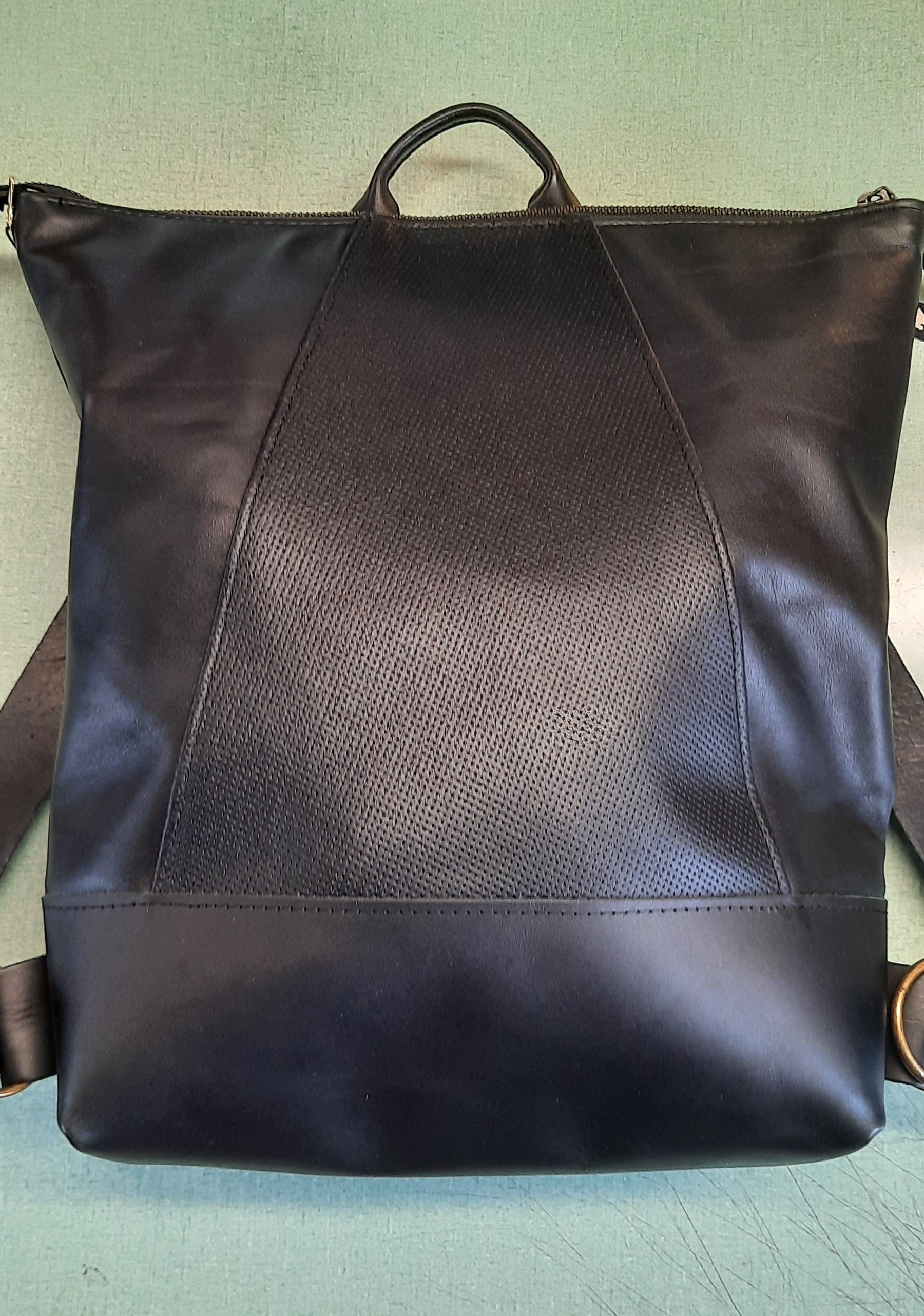 Sac à dos Hobart pour portable - Cuir Tressé - mélange cuir recyclé et tannage végétal - KAZAK