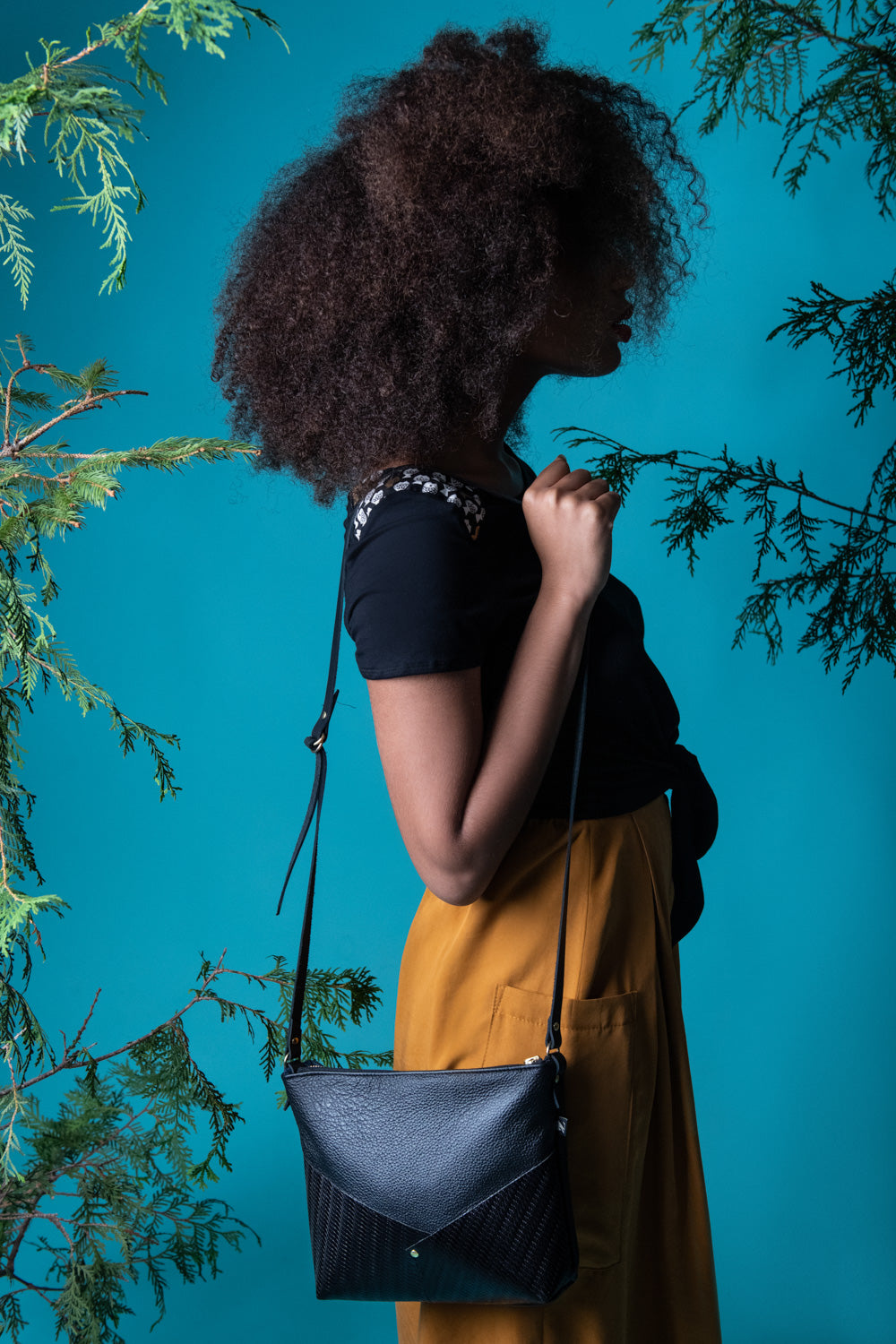 Sac Woodstock - Noir Motif- Mélange cuir recyclé et tannage végétal - KAZAK