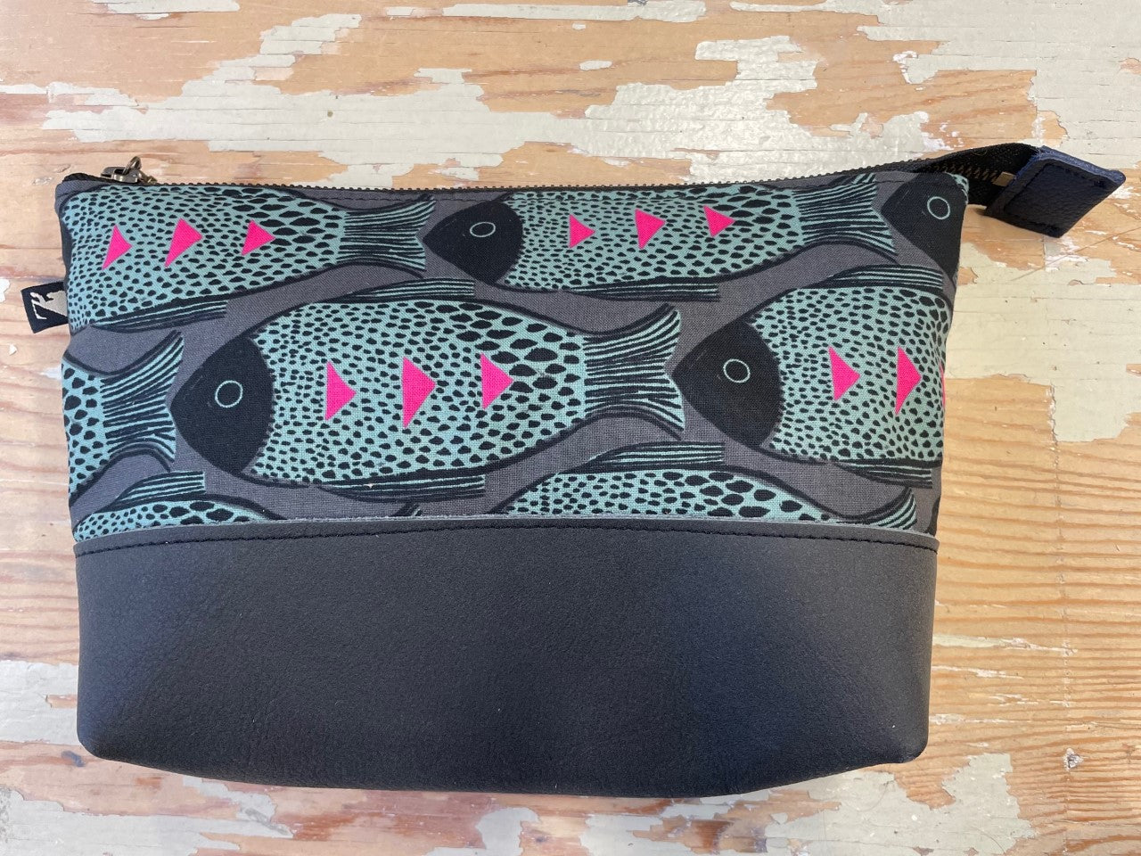 La Trousse - Retailles de tissu et cuir recyclé / Poisson pink- KAZAK