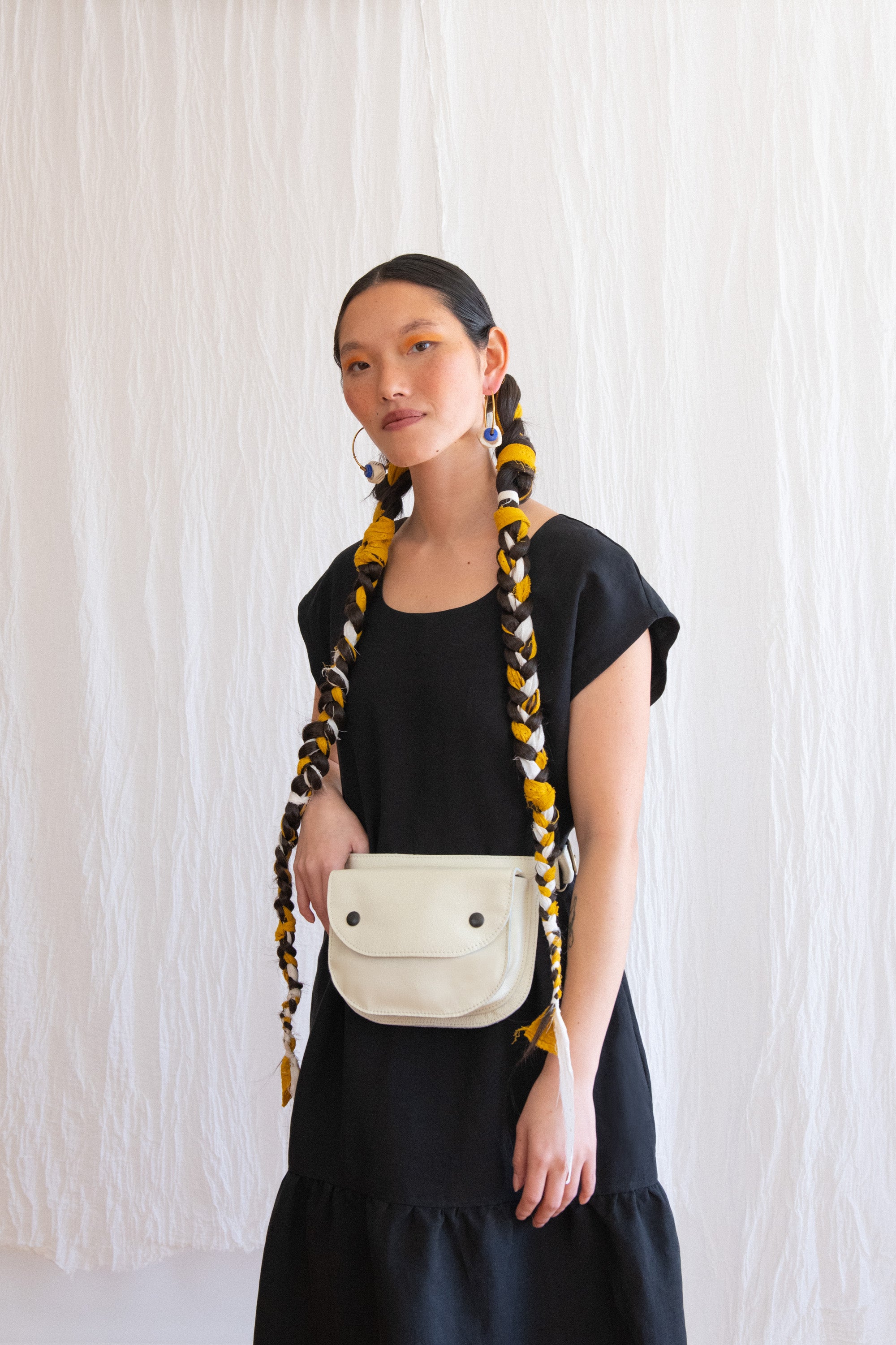 Ceinture pochette Amaru ivoire ou crème en cuir recyclé