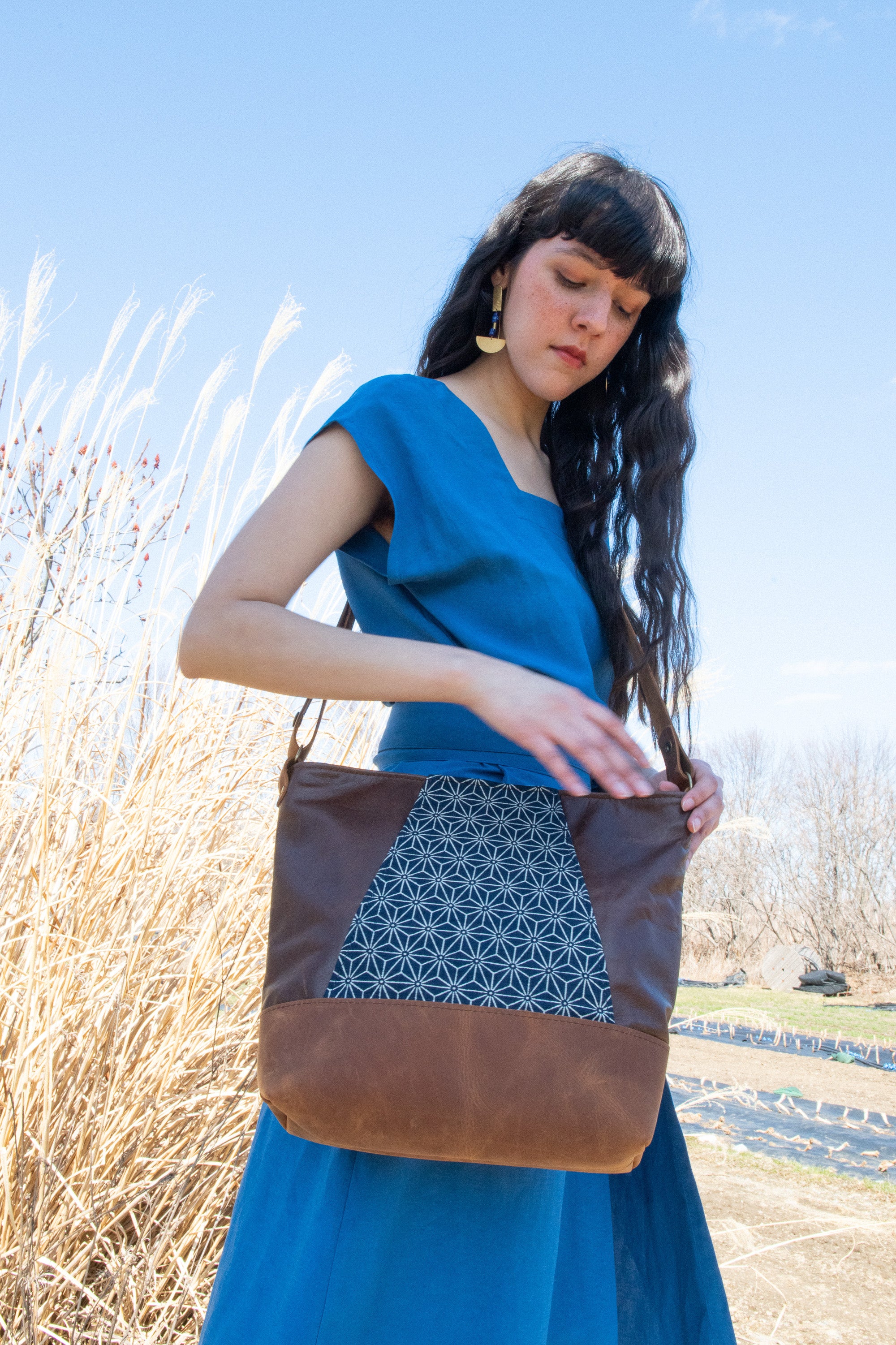 Sac à bandoulière Yupik - Tissu Japonais - mélange cuir recyclé et tannage végétal - KAZAK