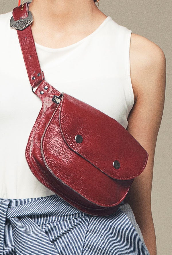 Ceinture pochette Amaru rouge en cuir recyclé - KAZAK