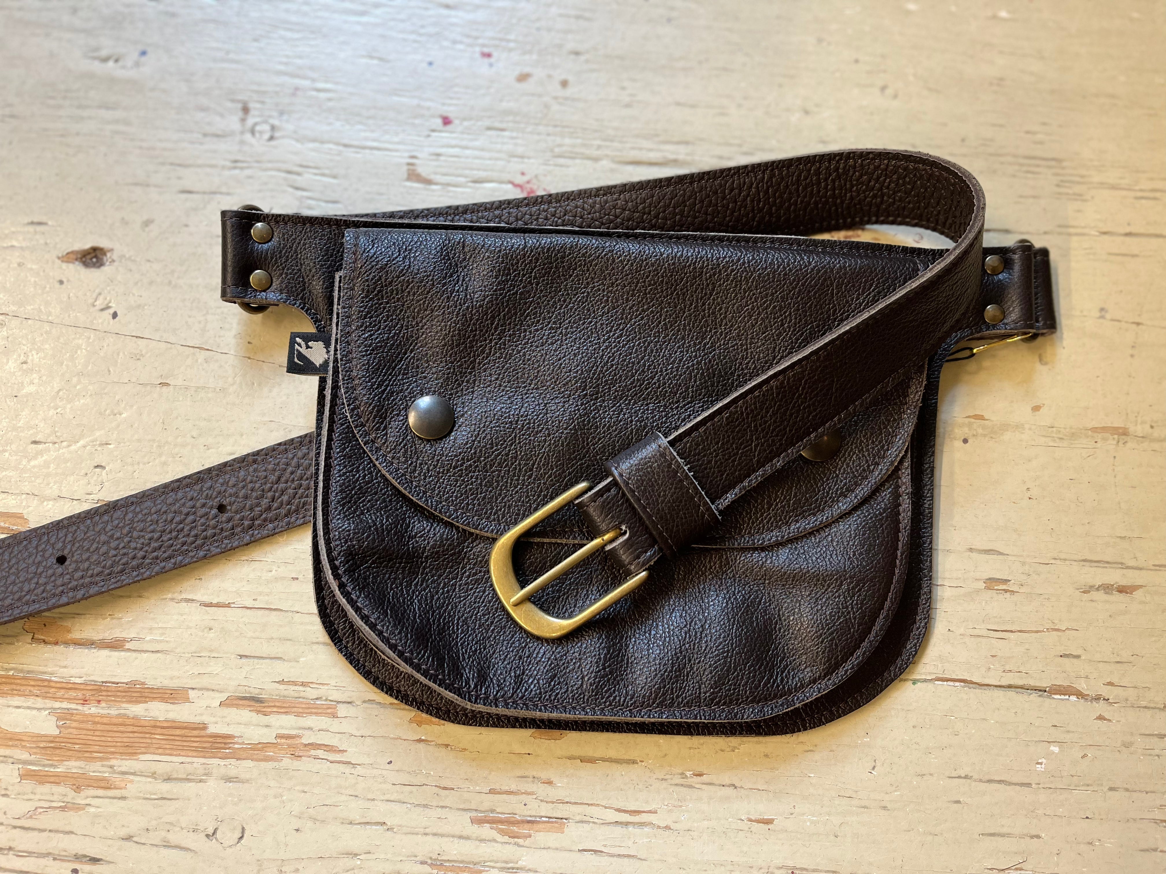 Ceinture pochette Amaru Brun foncé en cuir recyclé - KAZAK