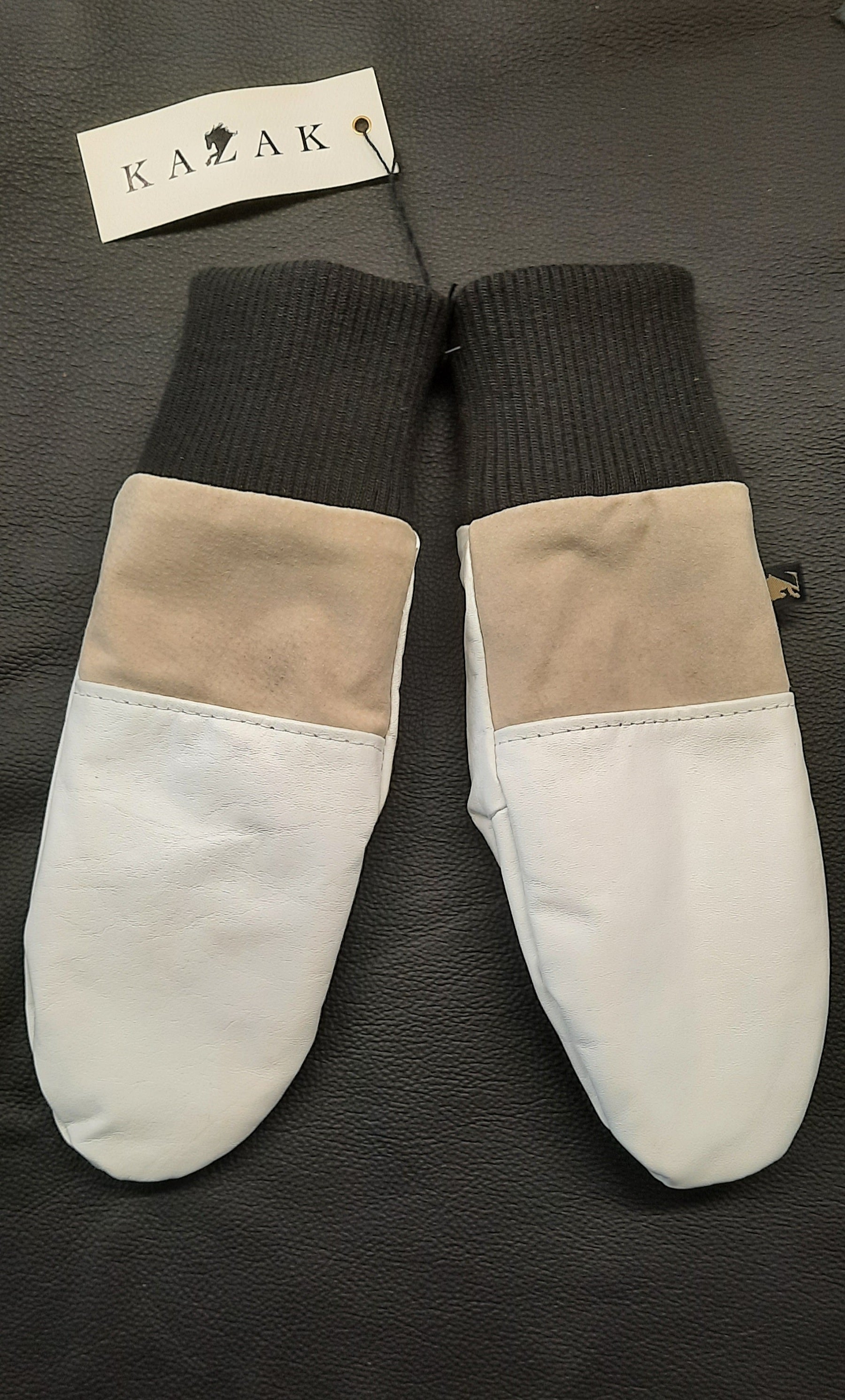 Mitaines Lhasa - Blanche et suède taupe / cuir et suède recyclés - KAZAK