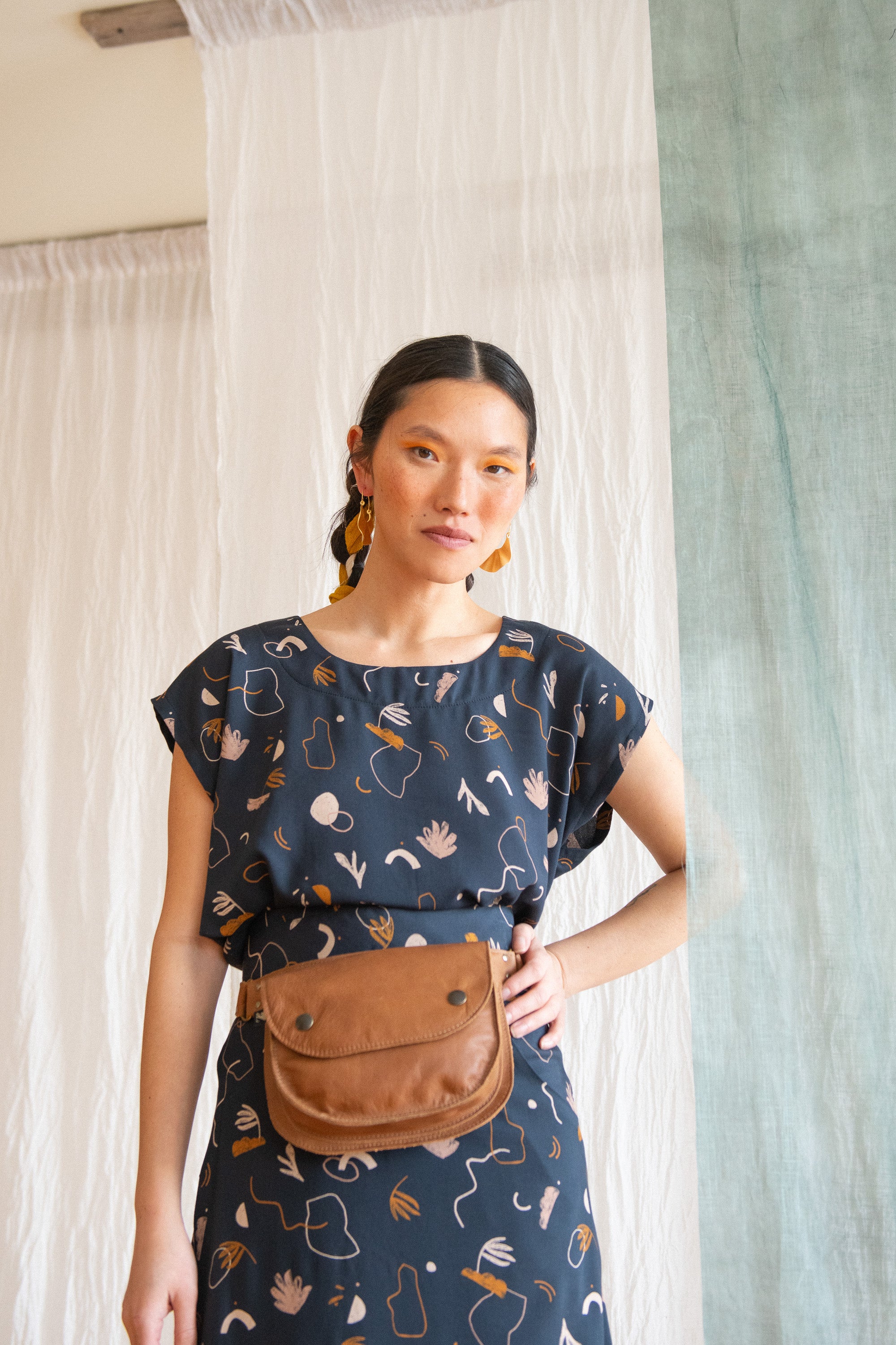 Ceinture pochette Amaru caramel en cuir recyclé - KAZAK