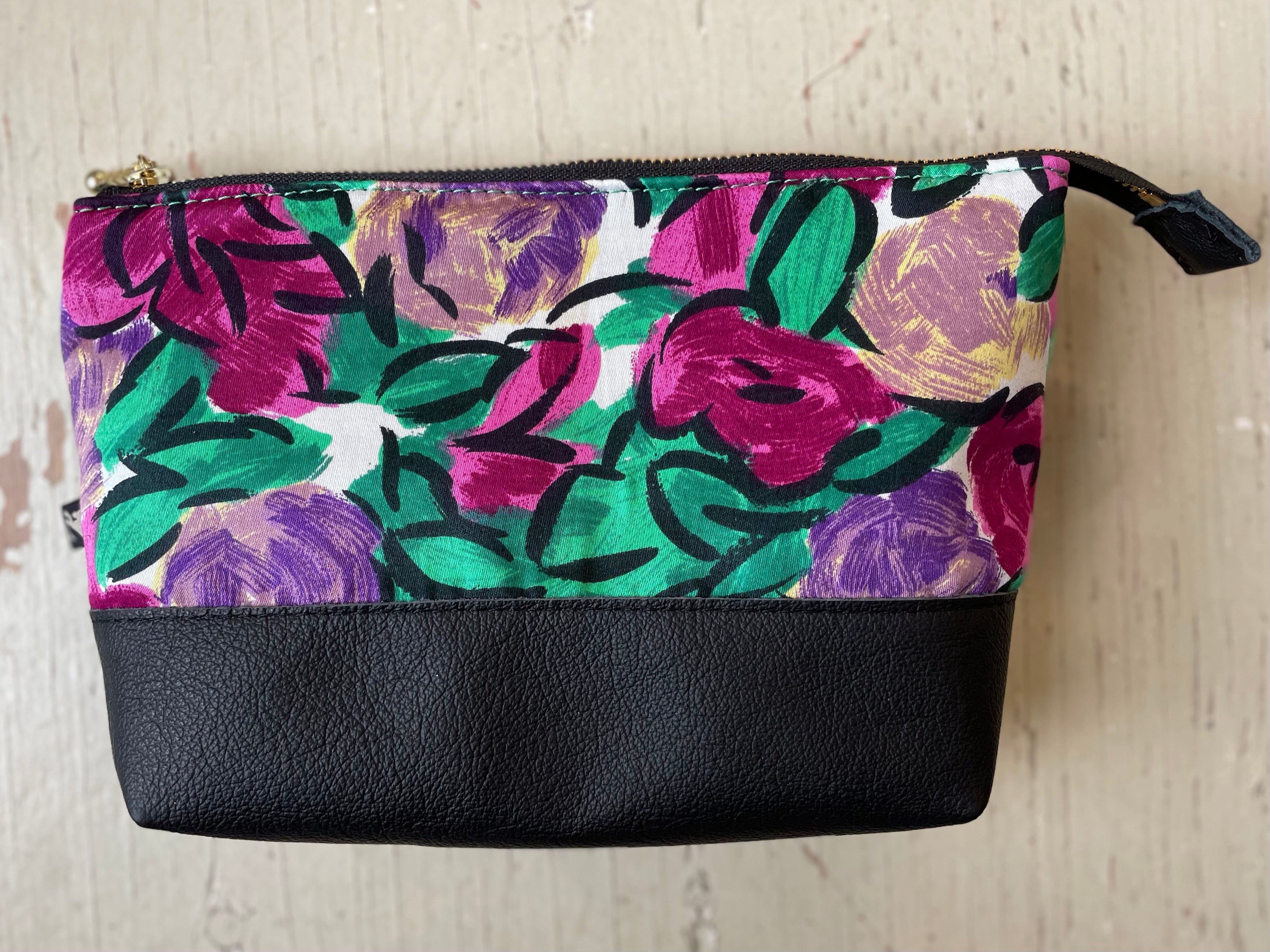 La Trousse - Retailles de tissu et cuir recyclé /  Fleuri - KAZAK -