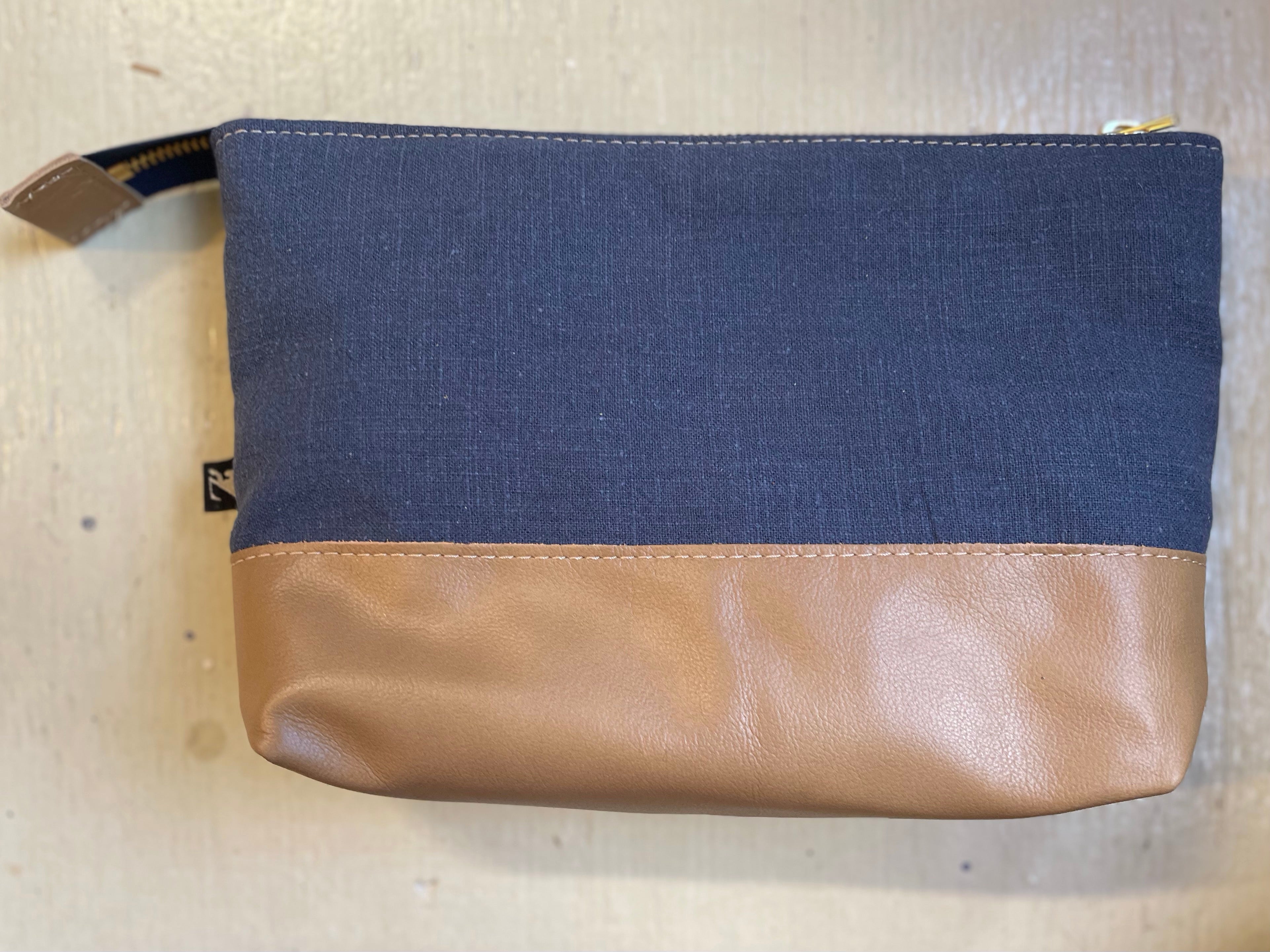 La Trousse - Retailles de tissu et cuir recyclé /  Butterfly - KAZAK -