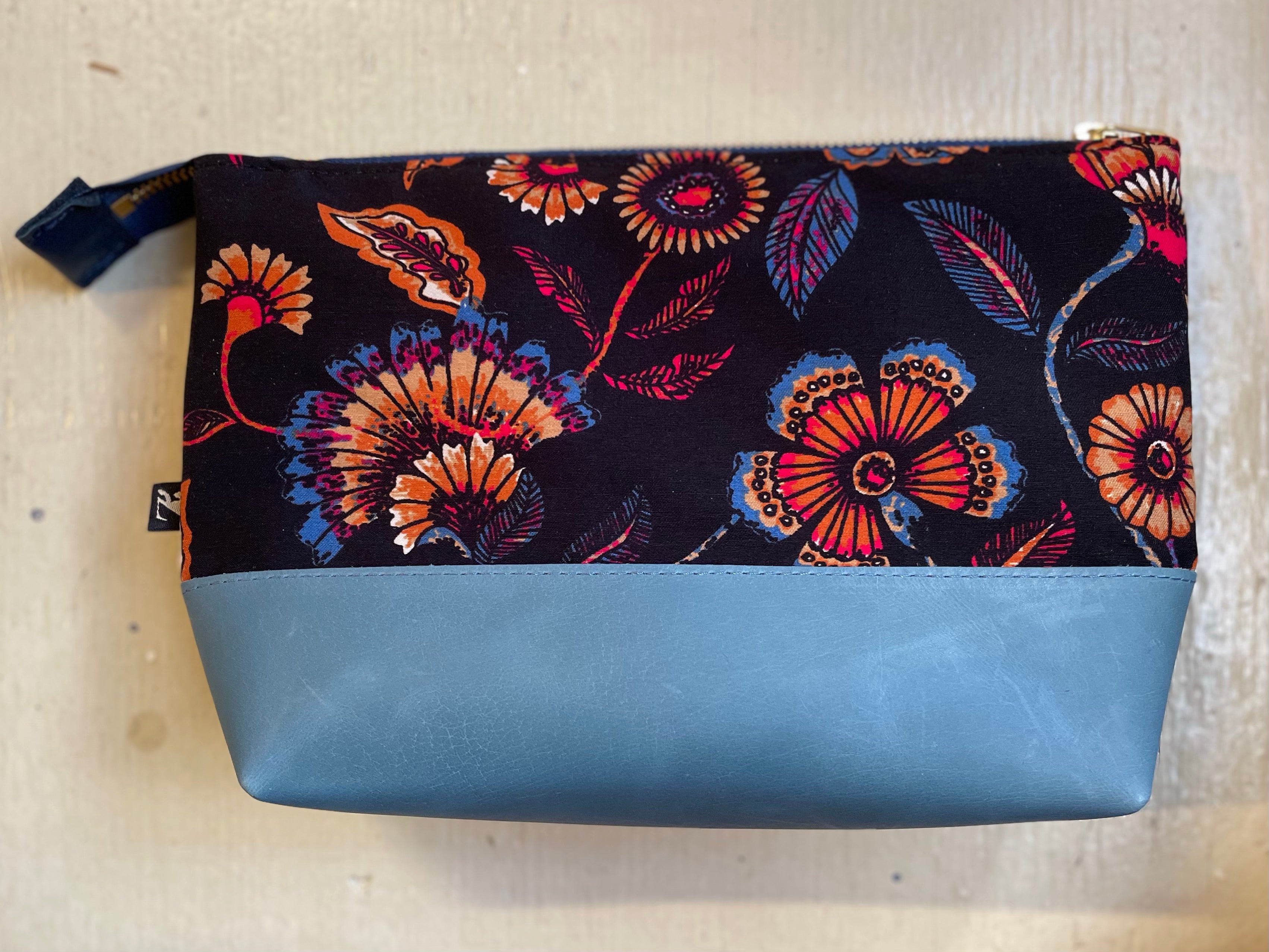 La Trousse - Retailles de tissu et cuir recyclé / Olga - KAZAK -