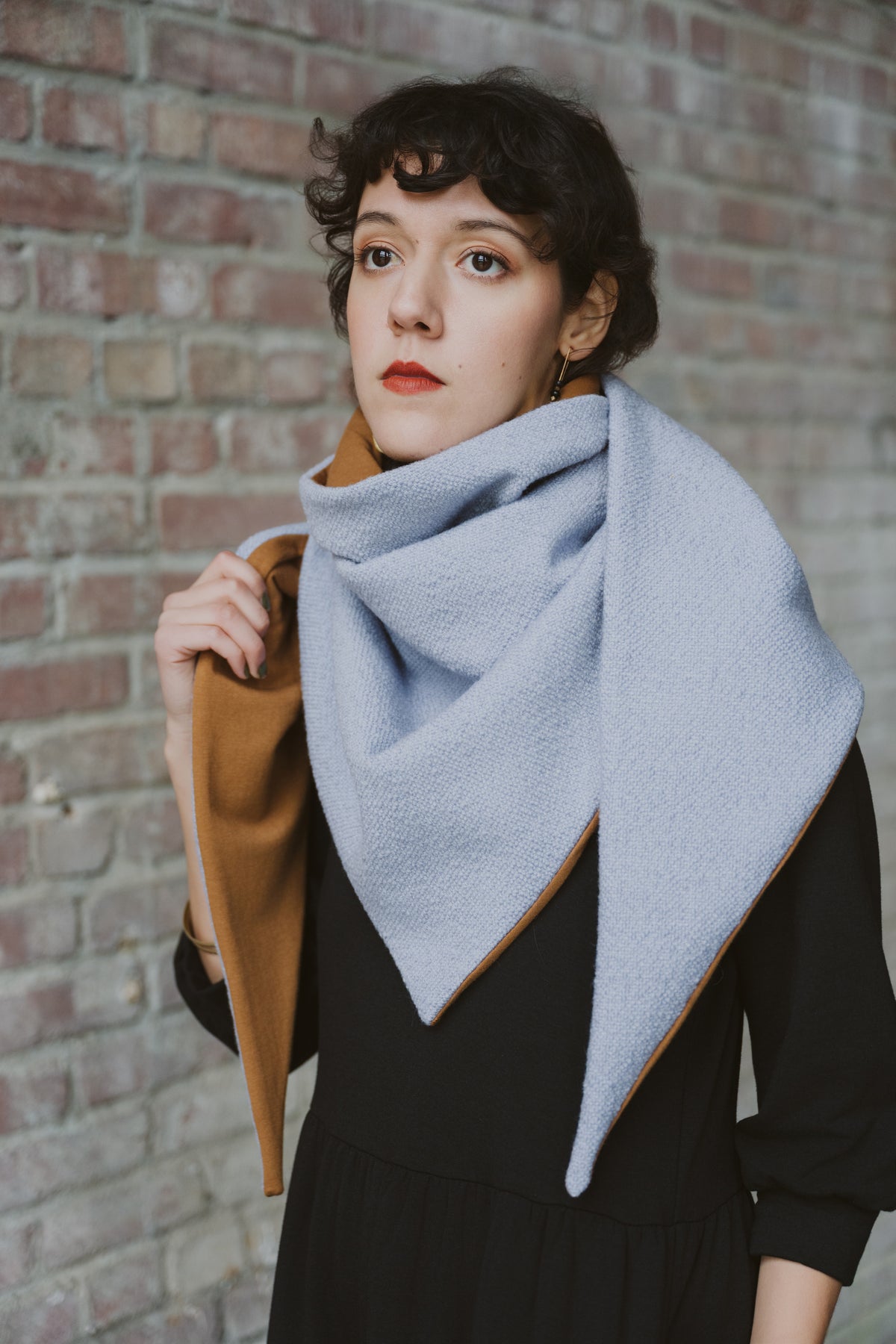 Foulard triangle laine lilas et bambou teck