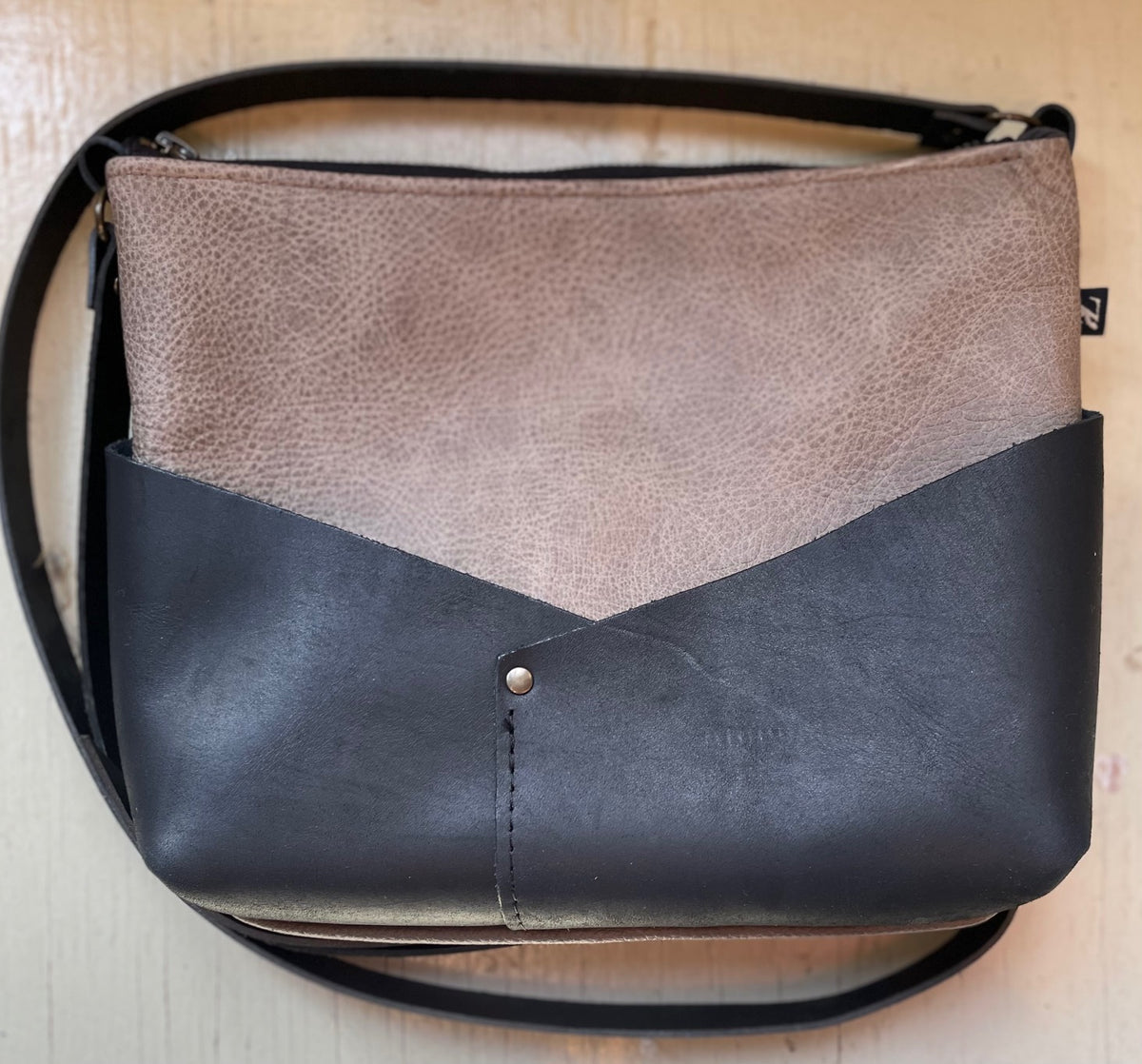 Sac Woodstock - Taupe - mélange cuir recyclé et tannage végétal - KAZAK -