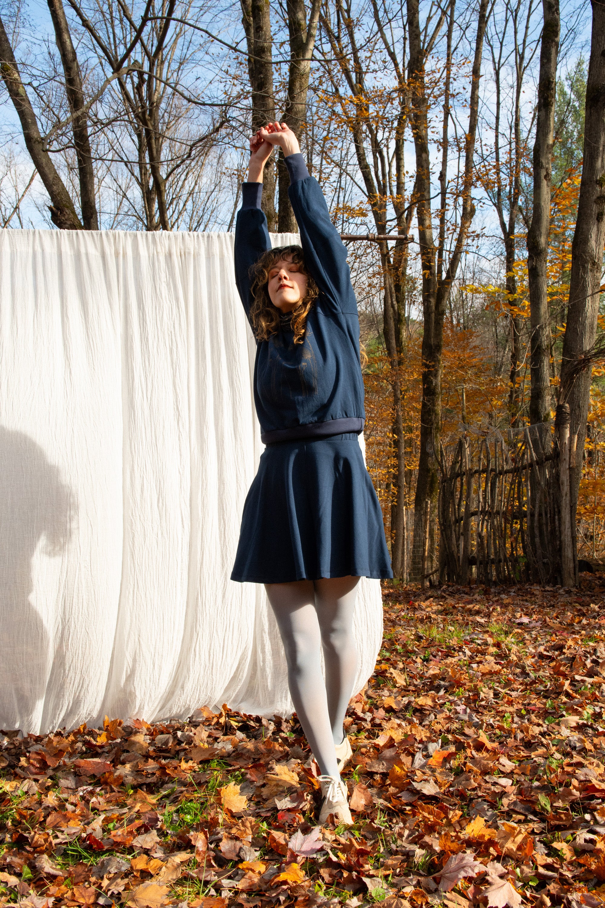 Crewneck MARILOU fleurs d'automne Marine-bambou et coton OEKOTEX