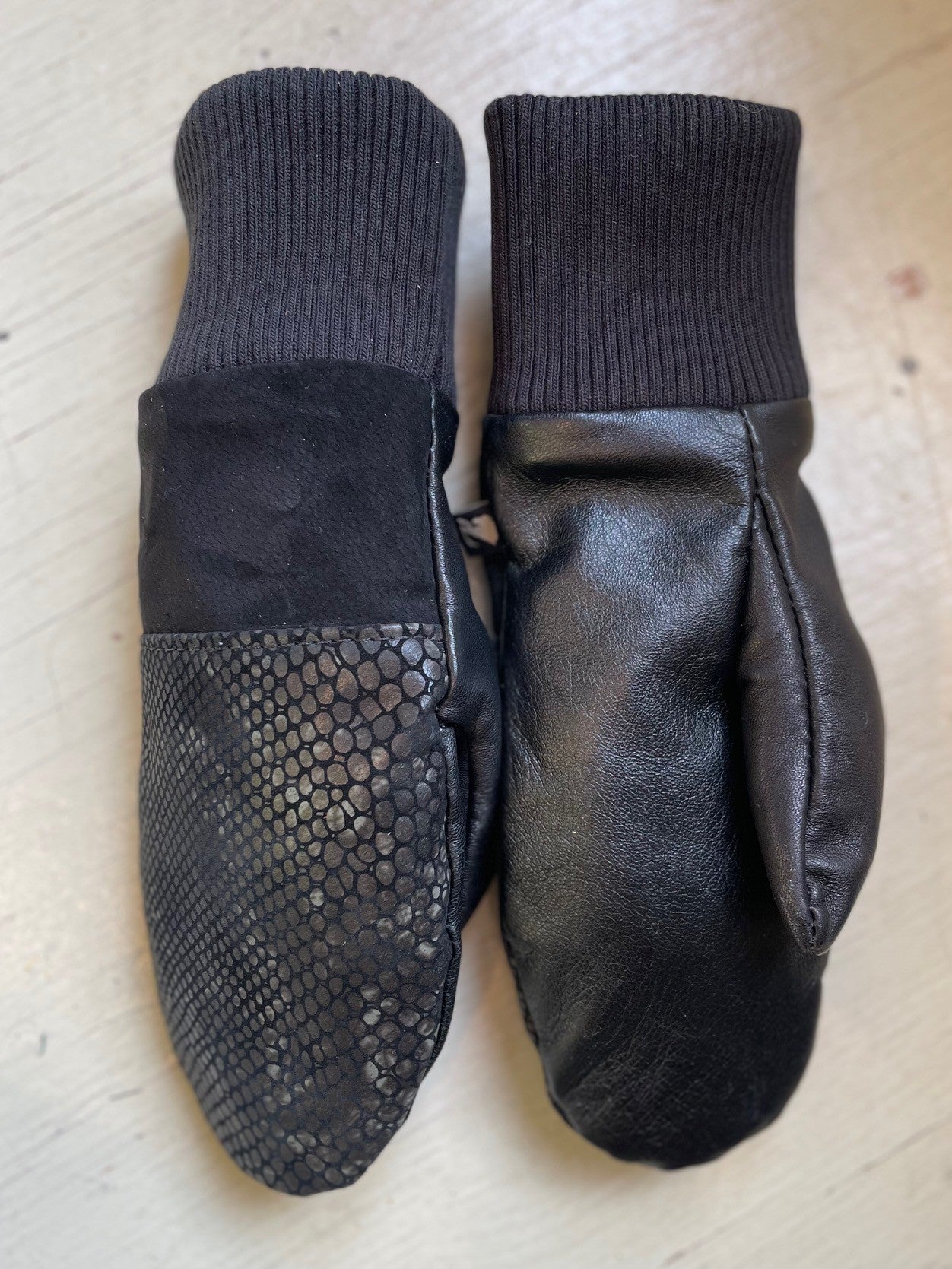 Mitaines Lhasa Reptile / cuir recyclé