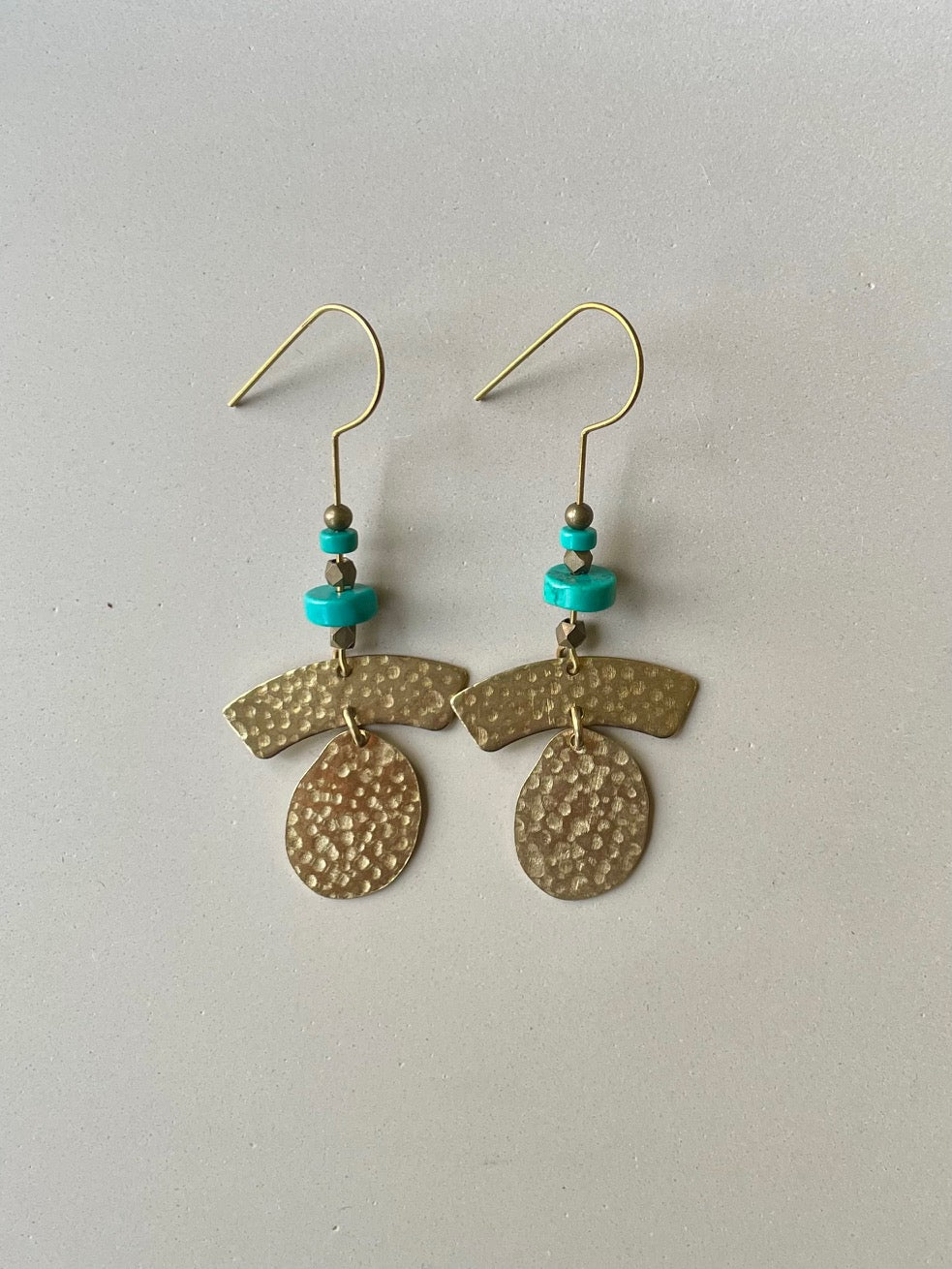 Boucles d'oreilles Pampinita couleurs variées
