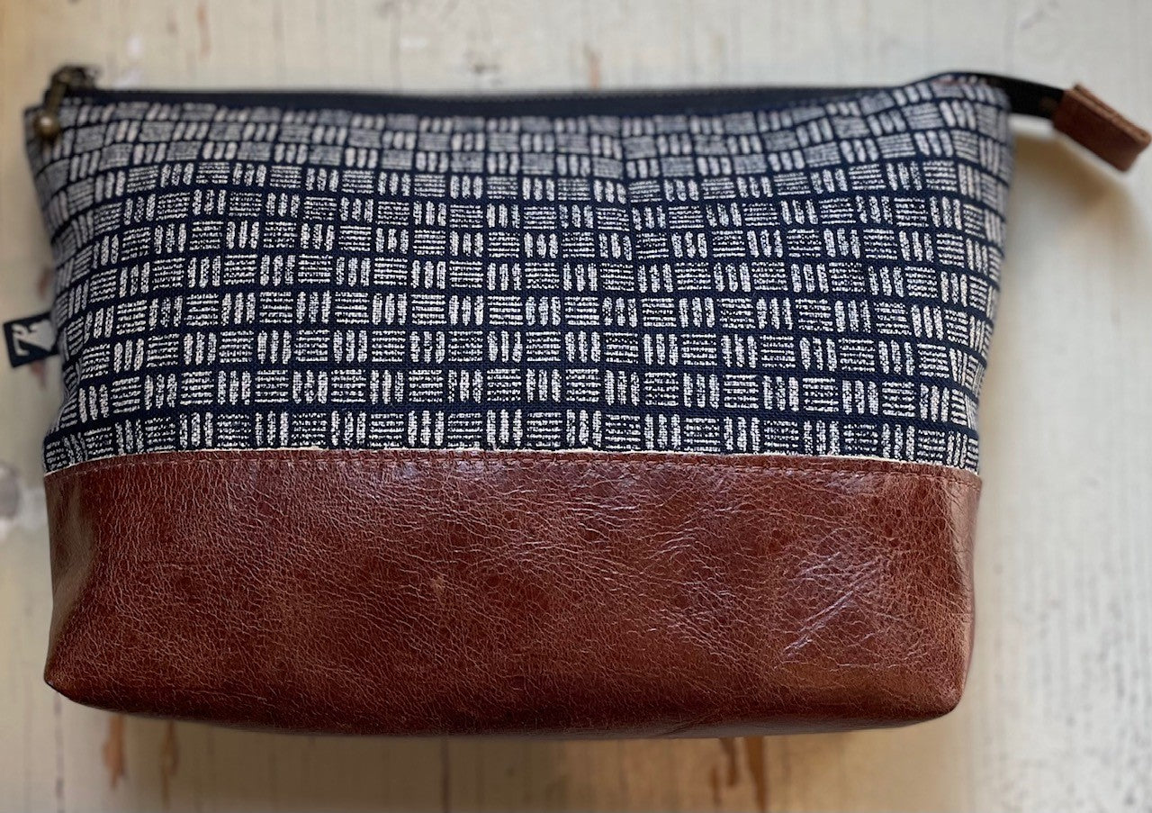 La Trousse - Retailles de tissu et cuir recyclé /  Traits carrés - KAZAK -