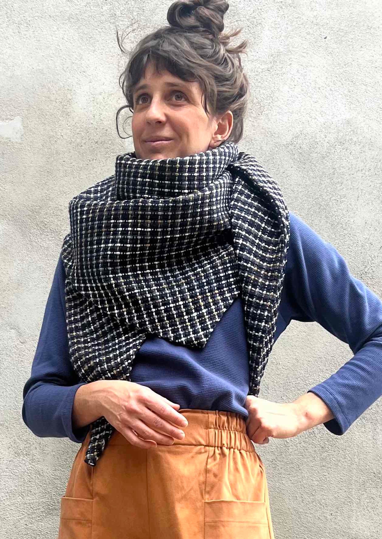 Foulard triangle tricot bleu