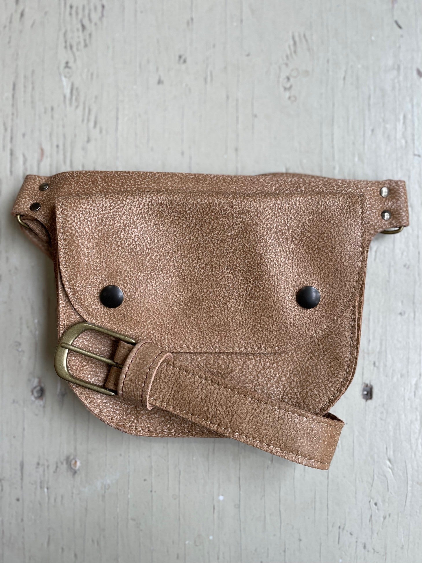 Ceinture pochette Amaru Tan en cuir recyclé - KAZAK -