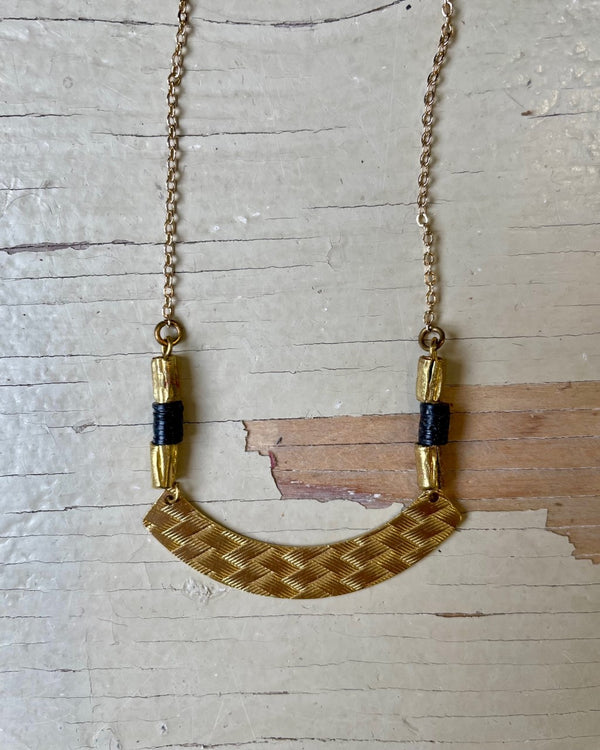 Collier Wichita, Bleu ou Noir